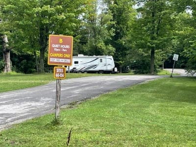 Darien Lakes State Park