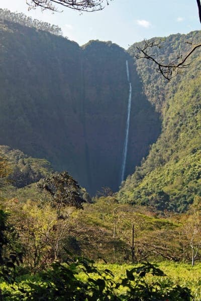 Waipiʻo on Horseback / WOH Ranch