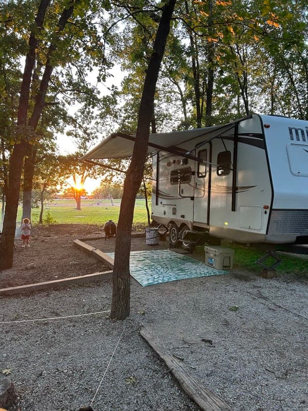 Sarge Creek Campground & Five Fingers Trail